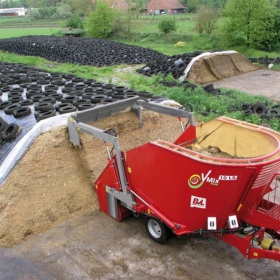 Voermengwagens BVL Van Lengerich